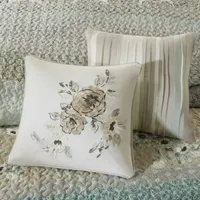 Madison Park Felicity 6-Pc Cotton Quilt Set With Throw Pillows