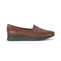 Baretraps Womens Amry Slip-On Shoe