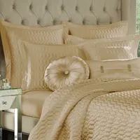 Five Queens Court Saranda Tufted Round Throw Pillow