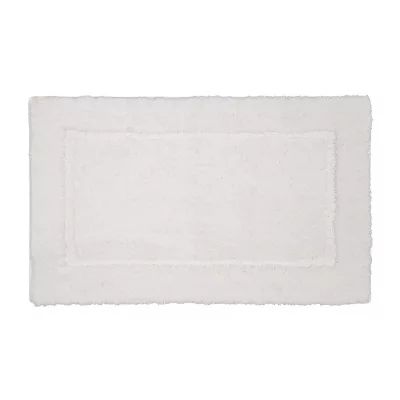 Luxurious Liz Claiborne Signature Plush Bath Towels