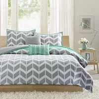 Intelligent Design Laila Comforter Set with decorative pillows