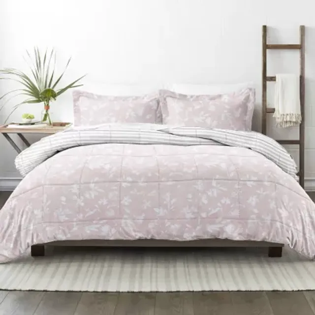 Casual Comfort Banquet Floral Lightweight Reversible Comforter Set