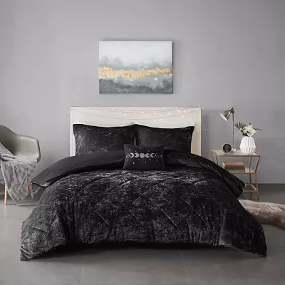 Intelligent Design Isabel Velvet Duvet Cover Set with decorative pillow