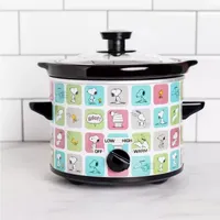 Uncanny Brands Peanuts 2 Quart Slow Cooker- Snoopy & Woodstock Appliance