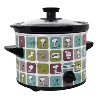 Uncanny Brands Peanuts 2 Quart Slow Cooker- Snoopy & Woodstock Appliance