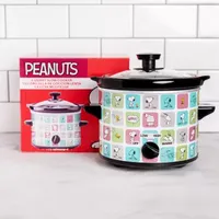 Uncanny Brands Peanuts 2 Quart Slow Cooker- Snoopy & Woodstock Appliance