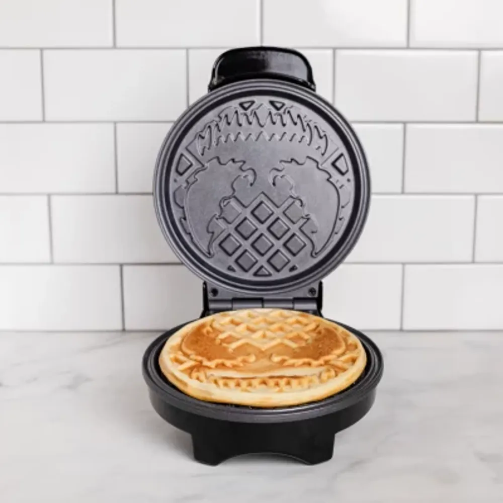 Uncanny Brands Marvel Venom Waffle Maker -Venom on Your Waffles- Waffle Iron