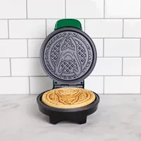 Uncanny Brands Marvel Loki Waffle Maker - Loki's Helmet on Your Waffles - Waffle Iron