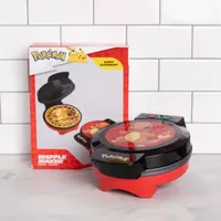 Uncanny Brands Pokémon Charmander Waffle Maker - Make Bounty Charmander Waffles -  Kitchen Appliance