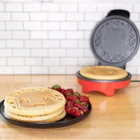 Uncanny Brands Pokémon Eevee Waffle Maker - Make Bounty Eevee Waffles -  Kitchen Appliance