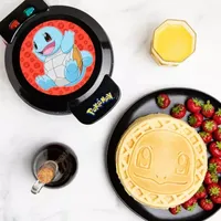 Uncanny Brands Pokémon Squirtle Waffle Maker - Make Bounty Squirtle Waffles -  Kitchen Appliance
