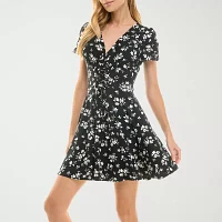 City Triangle Womens Short Sleeve Floral Fit + Flare Dress Juniors