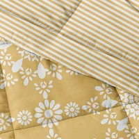 Casual Comfort Daisy Medallion Reversible Down-Alternative Comforter