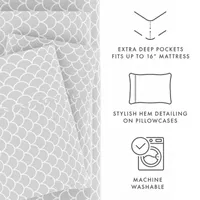 Casual Comfort™ Premium Ultra Soft Scallops Pattern Sheet Set