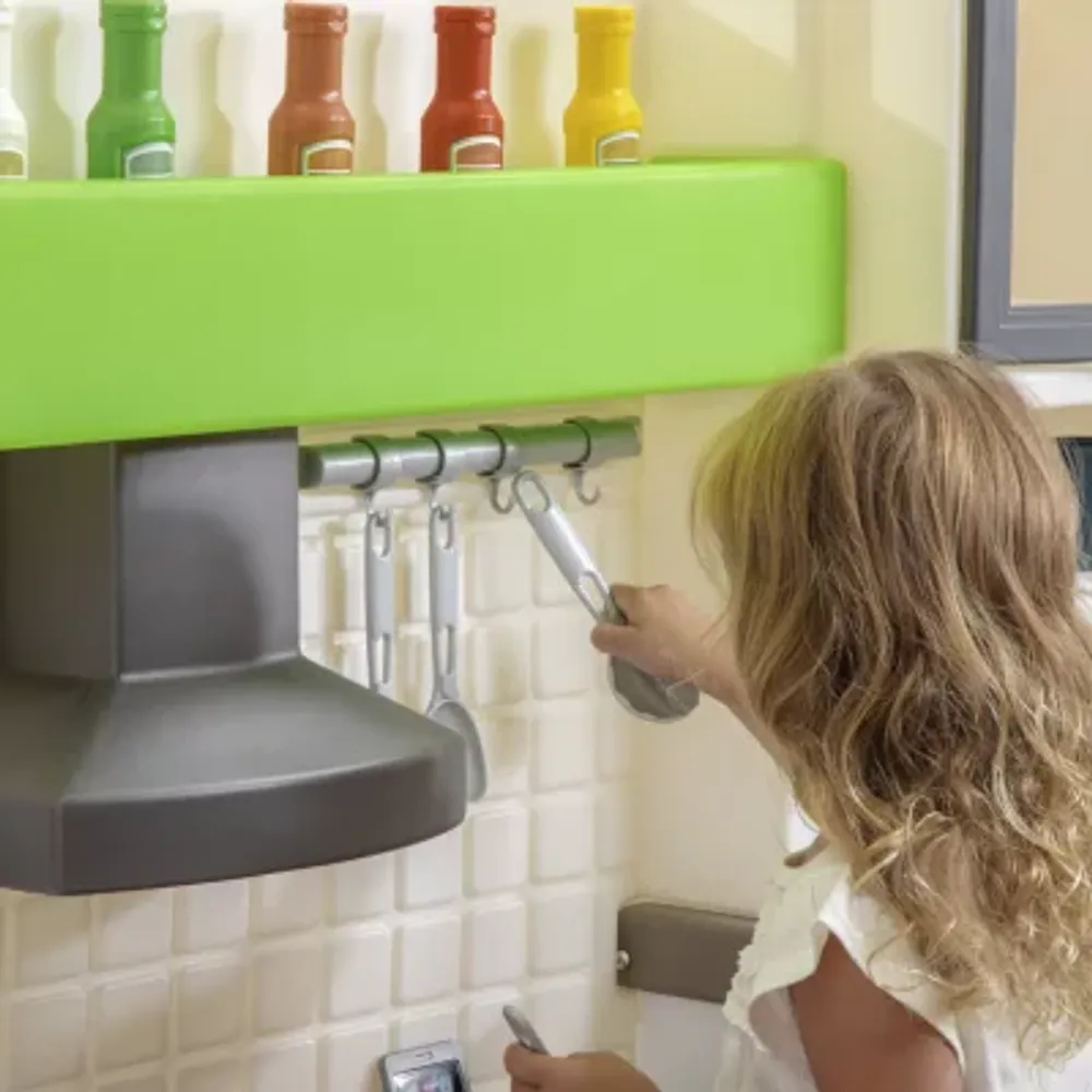 Step2 Euro Edge Kitchen Play Kitchen