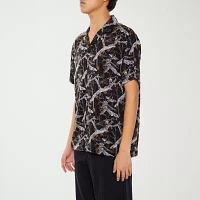 Forever 21 Mens Short Sleeve Camouflage Button-Down Shirt