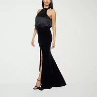 Premier Amour Velvet Womens Sleeveless Evening Gown