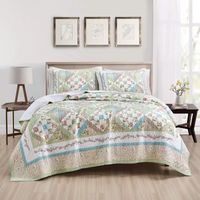 Laurel Manor Valeria Quilt