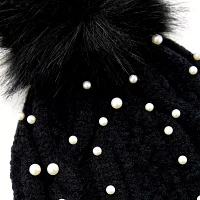 Forever 21 Pom Pom Beanie