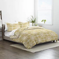 Casual Comfort Daisy Medallion Reversible Down-Alternative Comforter