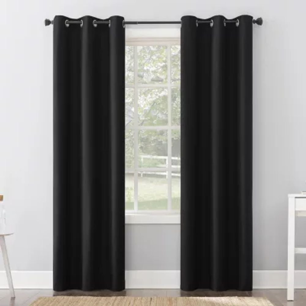 Sun Zero Cyrus Energy Saving 100% Blackout Grommet Top Single Curtain Panel