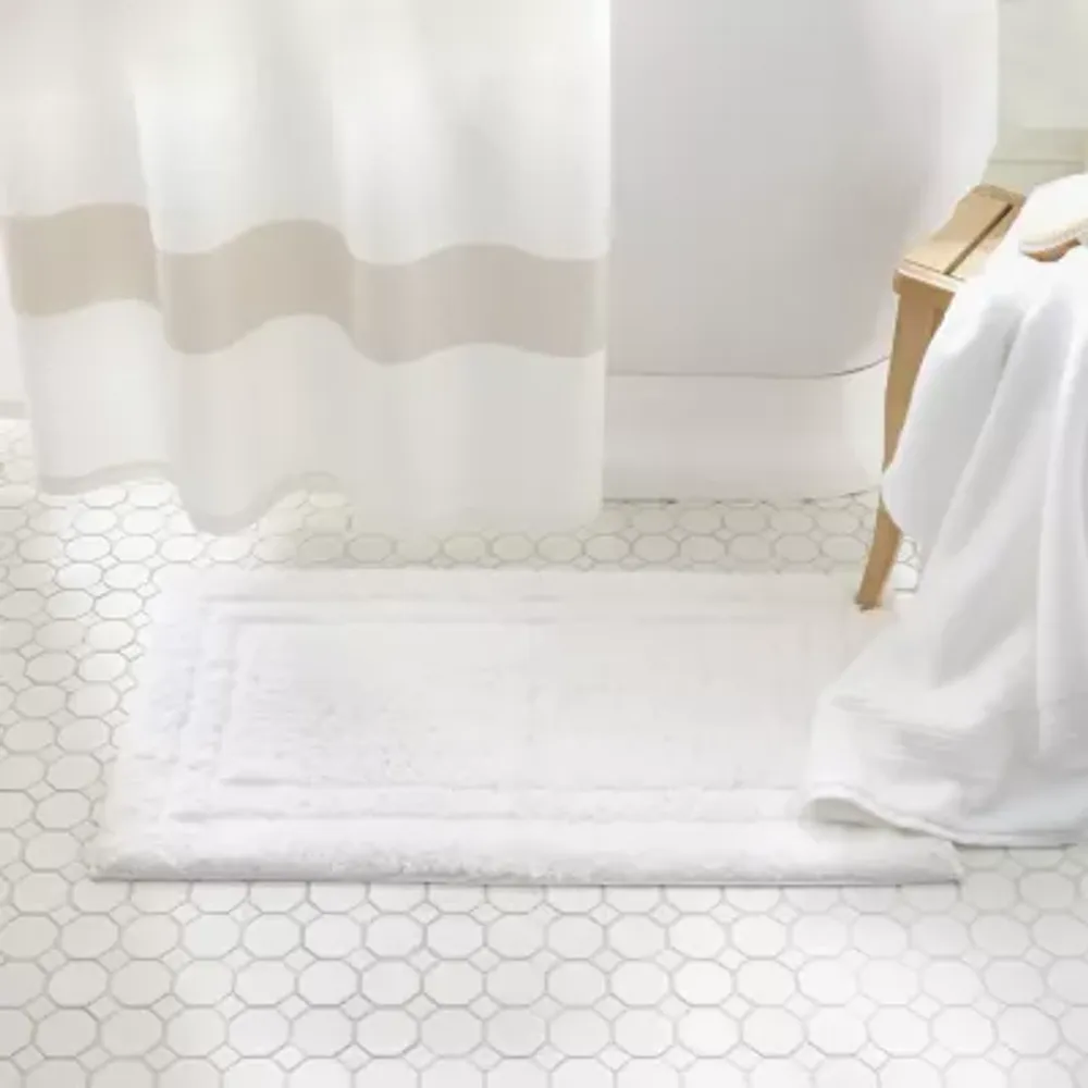 Liz Claiborne Signature Plush Bath Rug