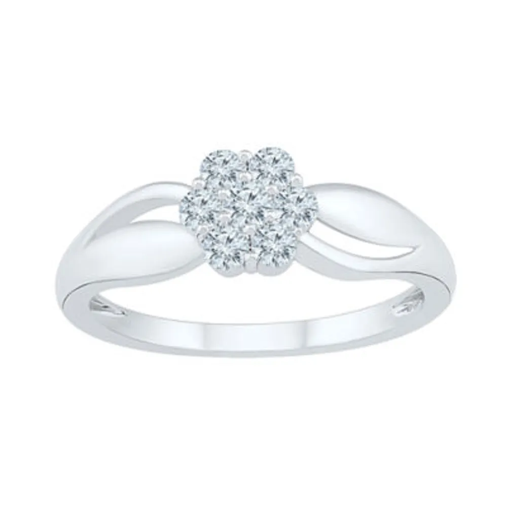 Womens / CT. T.W. Natural White Diamond 10K Gold Cluster Cocktail Ring