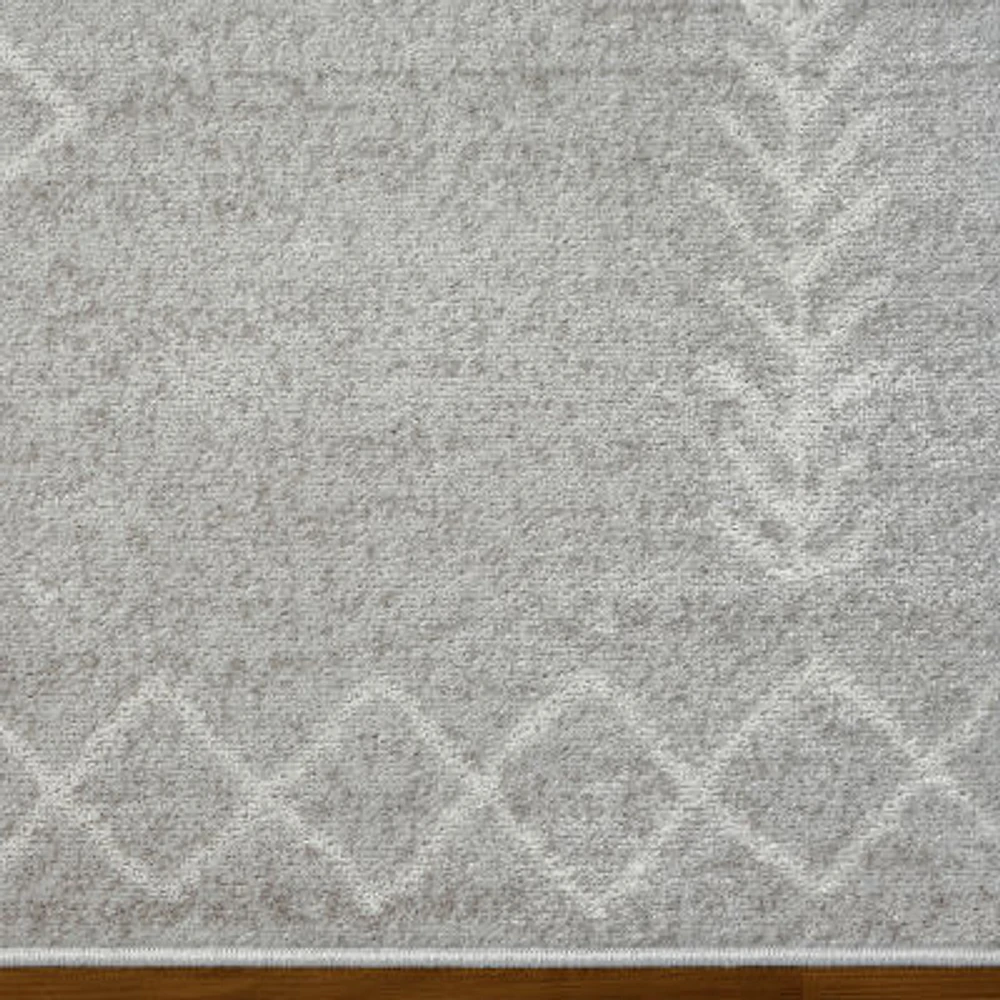 Calixta Bien Diamond Stain Resistant Indoor Rectangular Area Rug