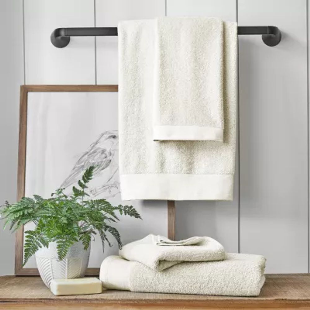 Linden Street Linen Border Bath Towel