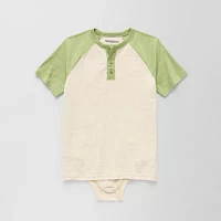 Thereabouts Little & Big Boys Adaptive Henley Neck Short Sleeve Bodysuit