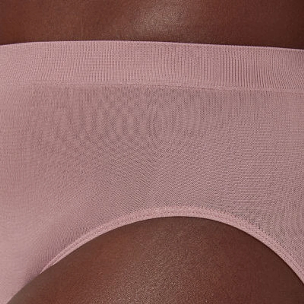 Bali Comfort Revolution Average + Full Figure Seamless High Cut Panty 303j
