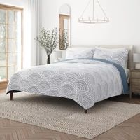 Casual Comfort Scallop Reversible Quilt Set