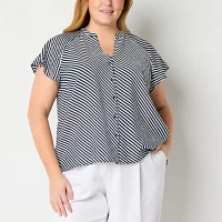 Liz Claiborne Plus Womens Short Sleeve Regular Fit Button-Down Shirt