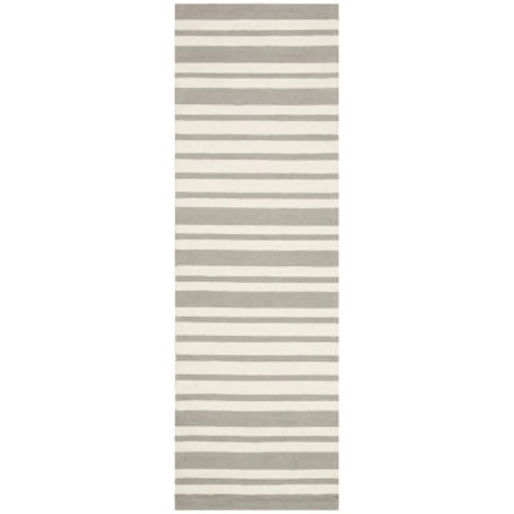 Safavieh Kids Collection Jared Geometric Runner Rug