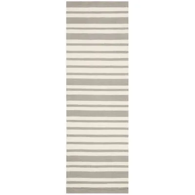 Safavieh Kids Collection Jared Geometric Runner Rug