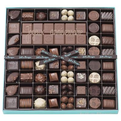 Box of assorted chocolates and 765 g personalised 38% milk chocolate bar