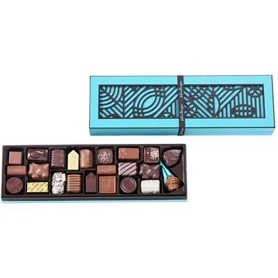 286 g blue rectangular box of assorted chocolates