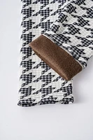 Gray Houndstooth - Cozy Lined