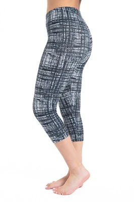 B&W Abstract - Capris