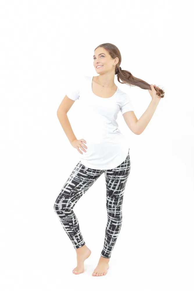 B&W Traces - Cozy Lined Leggings