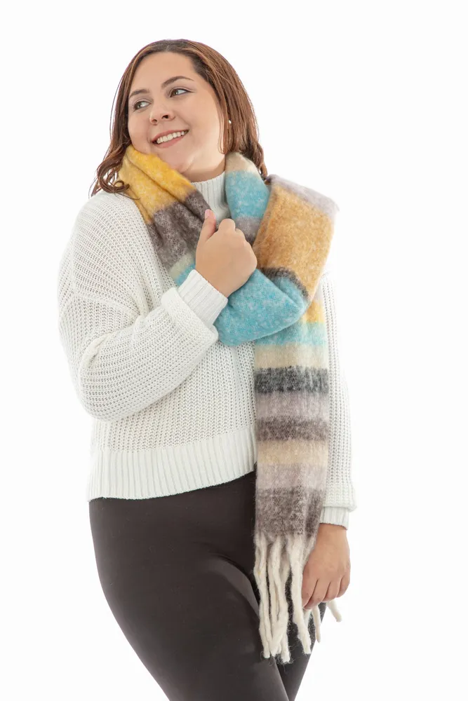 Itzayana - Bouclé Scarf