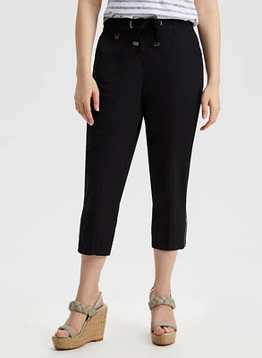 Zipper Detail Capris