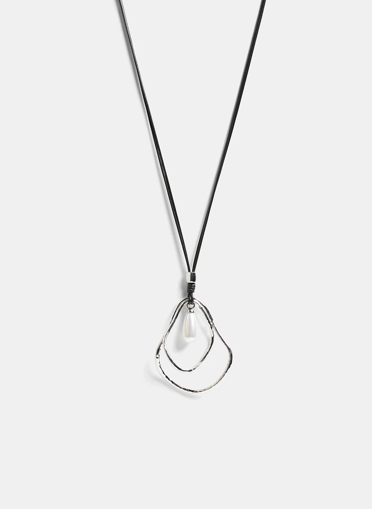 Teardrop Pendant Necklace