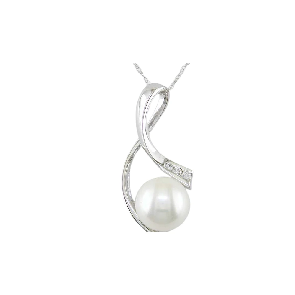 10K WHITE GOLD PENDANT