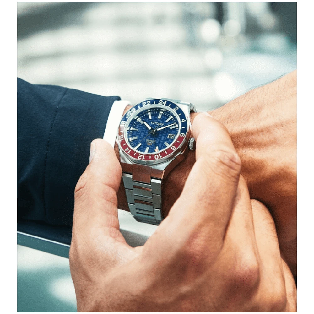 SERIES8 880 GMT 41MM