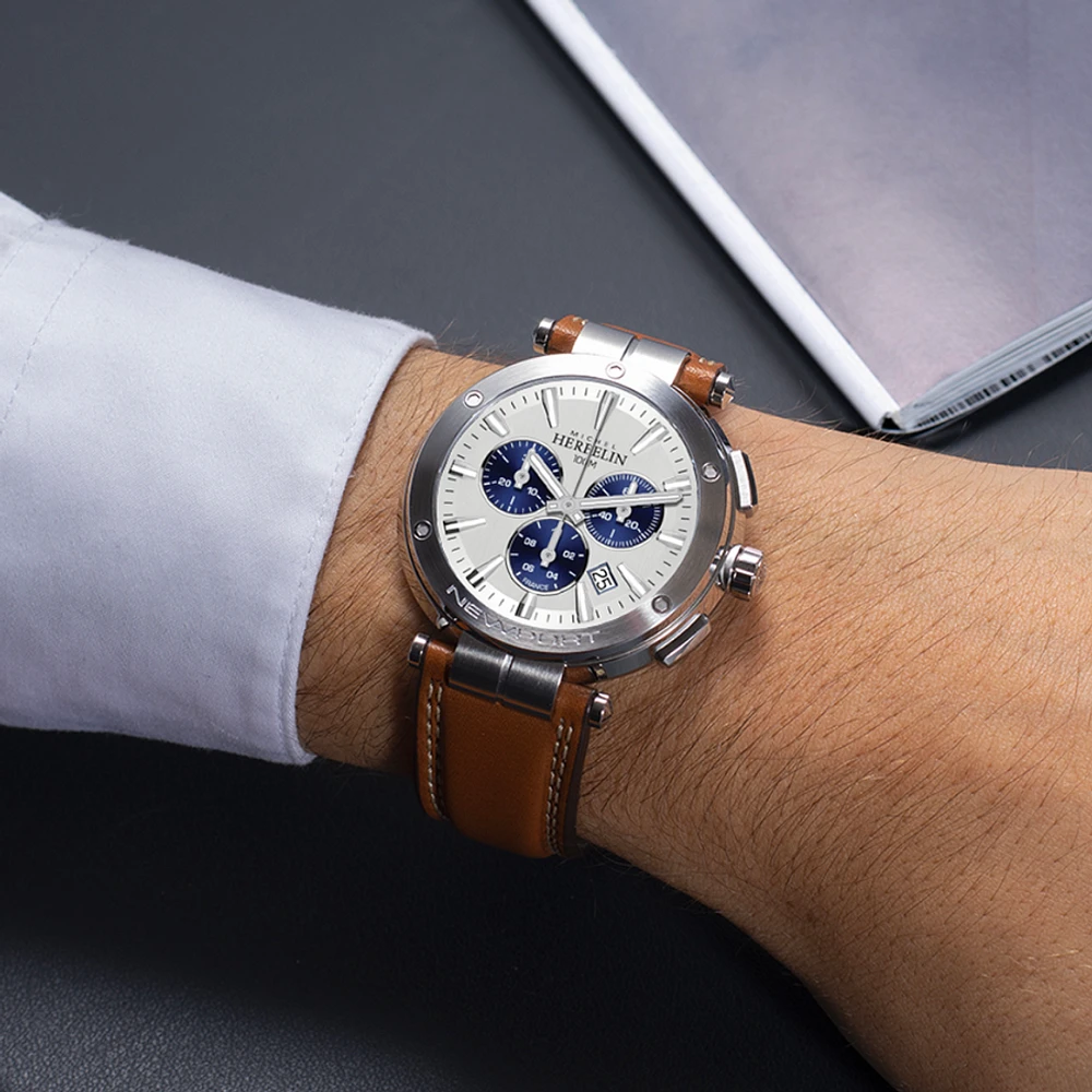 NEWPORT CHRONO 43MM