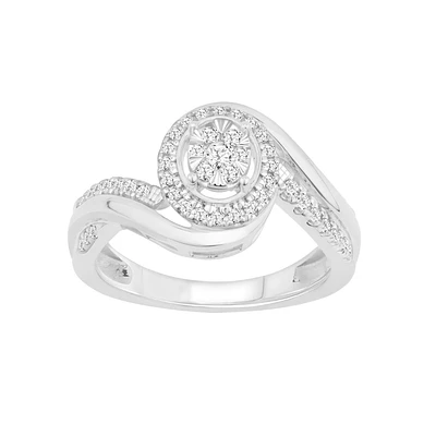 10K WHITE GOLD RING WITH DIAMONDS