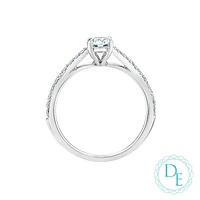 14K GOLD RING WITH DIAMONDS
