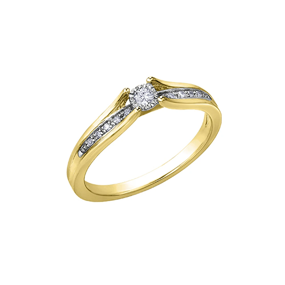 10K GOLD RING WITH DIAMONDS