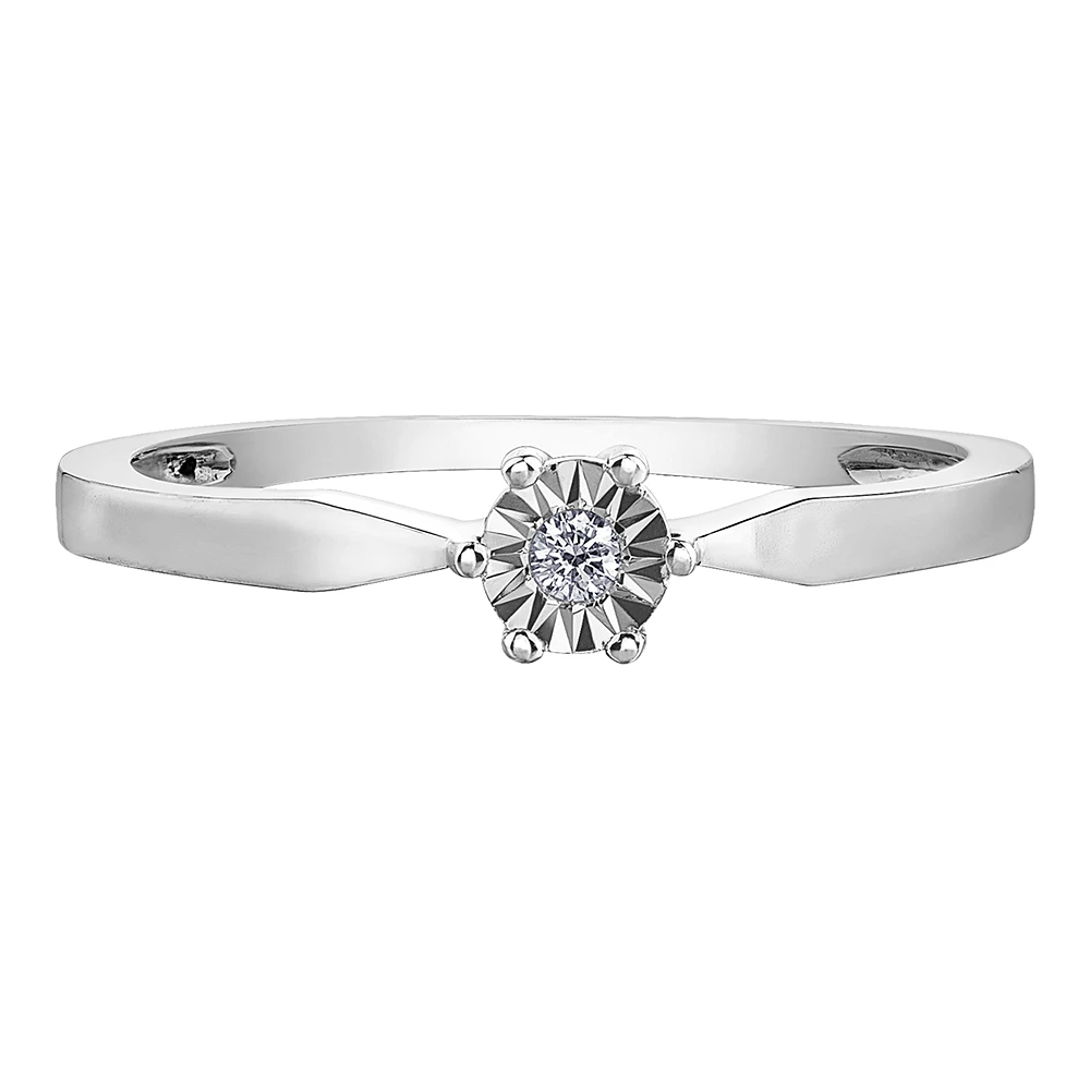 10K GOLD RING WITH DIAMOND